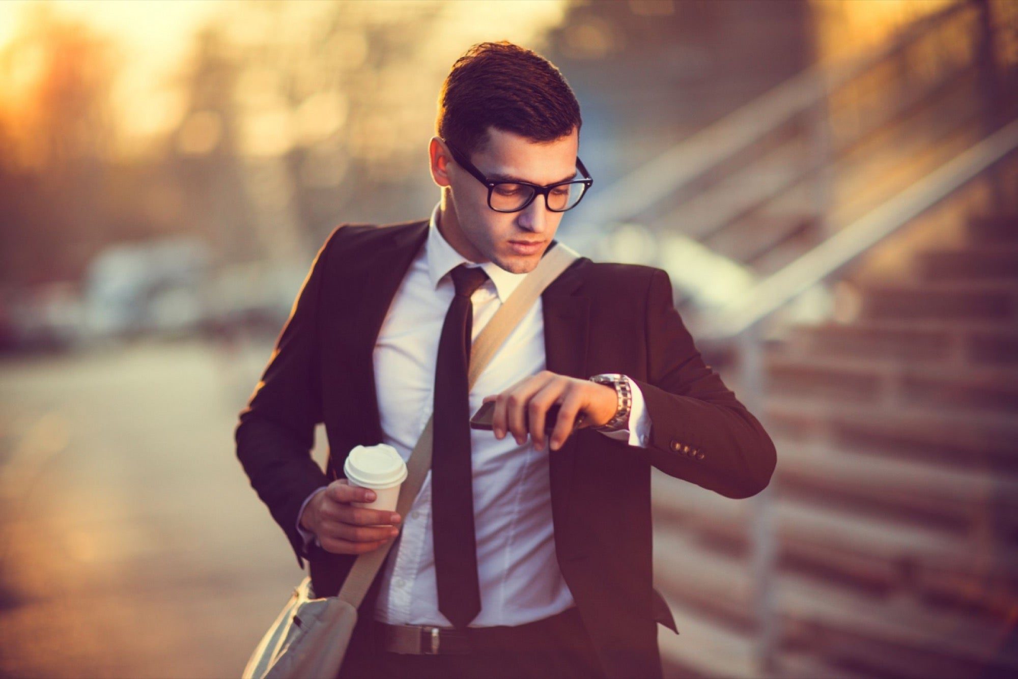 How to manage time and achieve your content creation goals?