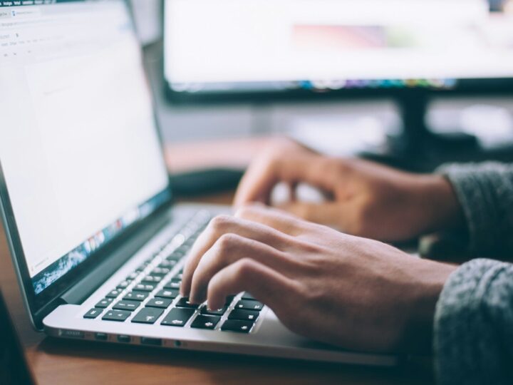 Best CRM Tools for Small Business (Free and Paid)