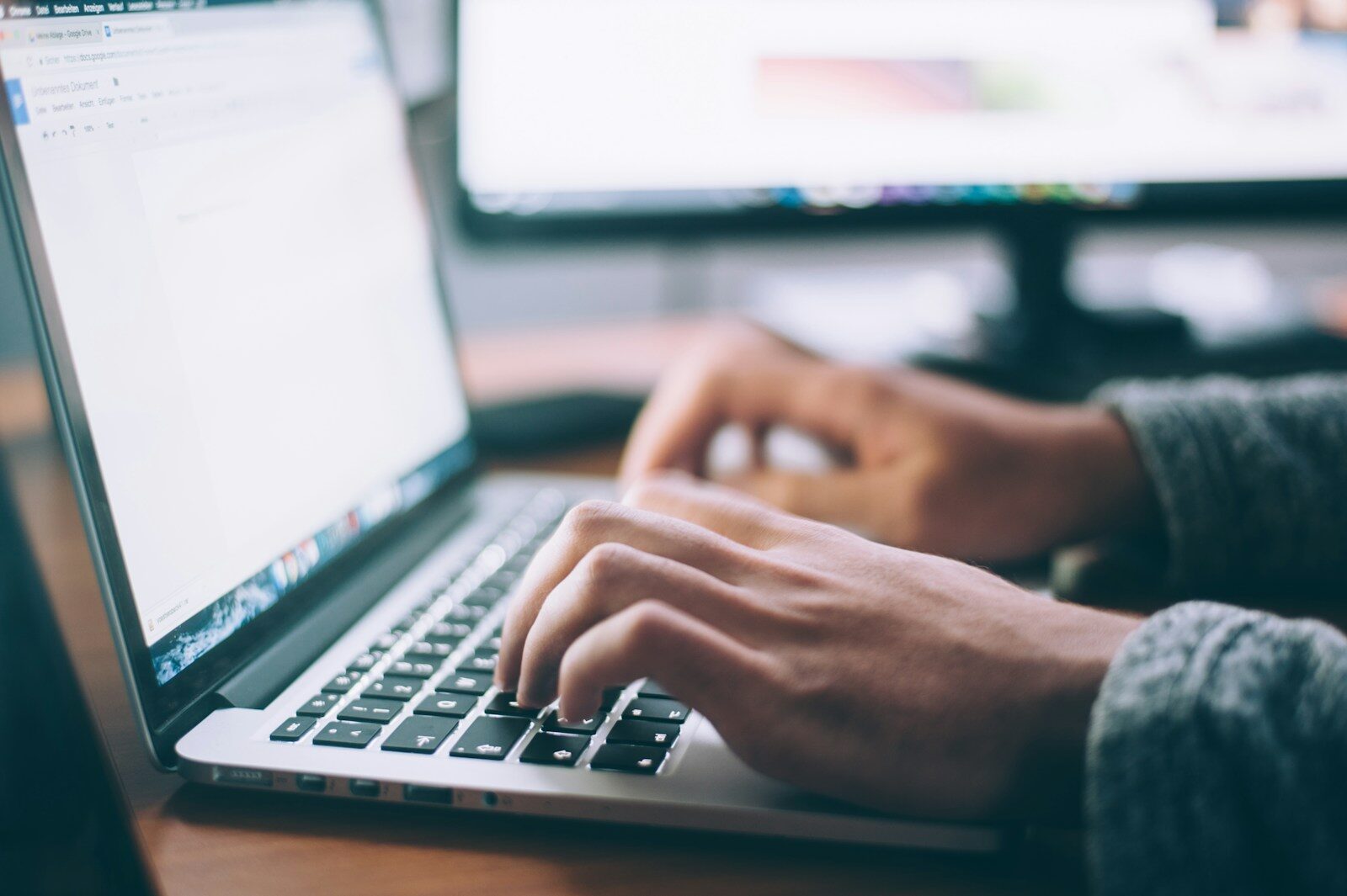 Best CRM Tools for Small Business (Free and Paid)